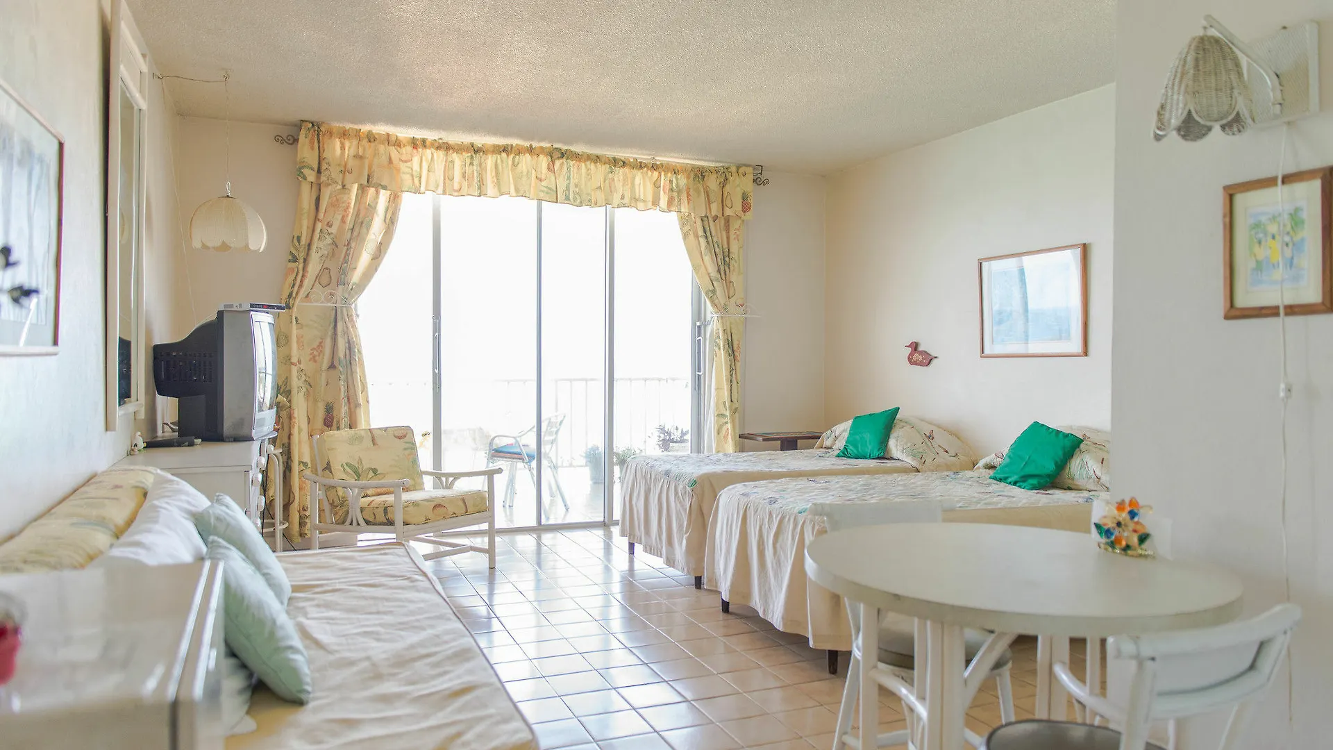 Apartament Sky Box Beach Suite At Montego Bay Club Jamajka